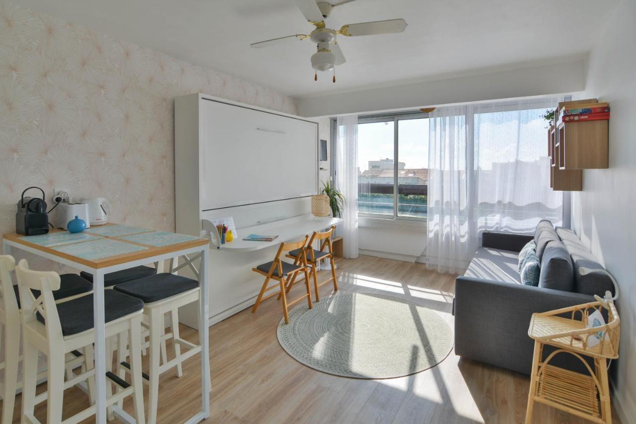 Studio Carnon, plage, port et commerces à 2 pas Extérieur photo